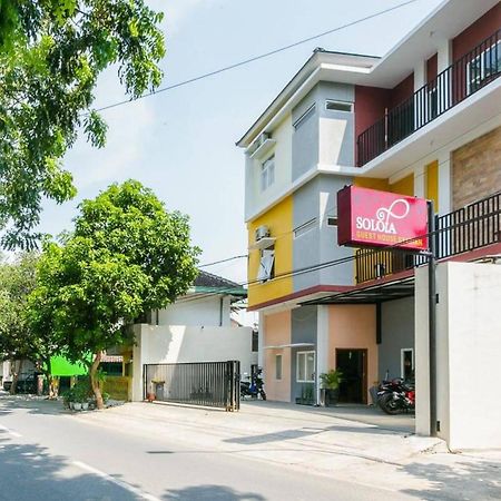 Reddoorz Syariah Near Purwosari Train Station Hotel Solo Exterior foto