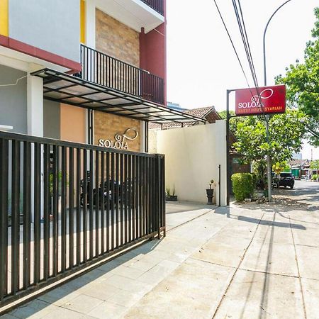 Reddoorz Syariah Near Purwosari Train Station Hotel Solo Exterior foto